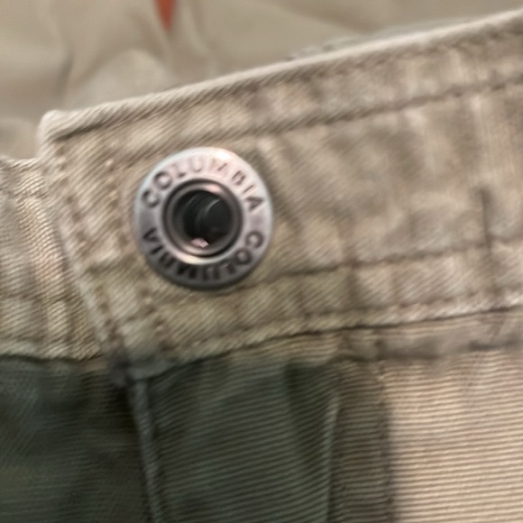 Men’s Columbia Omni-Shield Pants, 38x30 - Picture 10 of 10